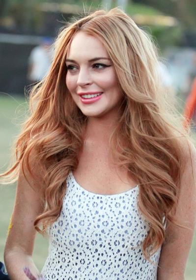 ŠOK! Do konca izčrpana Lindsay Lohan: Niso je mogli prebuditi!