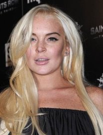 Ojoj! Zadrogirana Lindsay Lohan: S steklenimi očmi ni vedela zase!