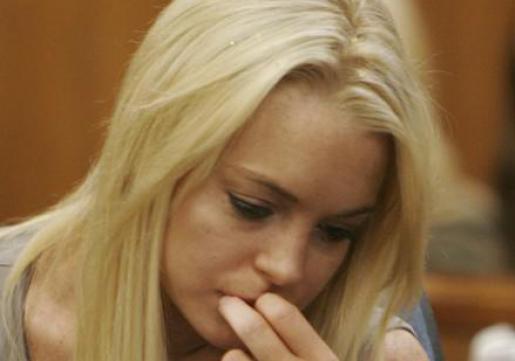 Lindsay Lohan zaradi histeričnega obnašanja zaprta v samico
