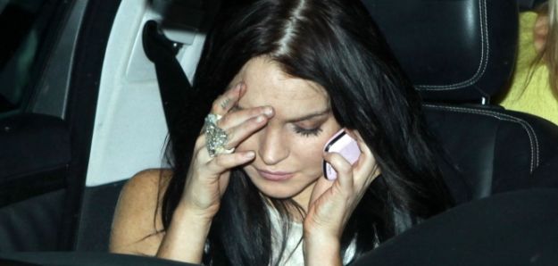 Mrtvo pijana Lindsay Lohan je ponovno zabredla v težave