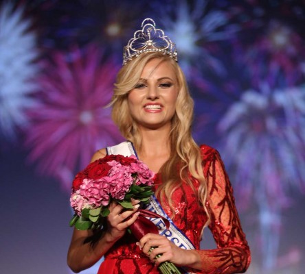Naša nova miss Universe je o svojem prvem povedala ...