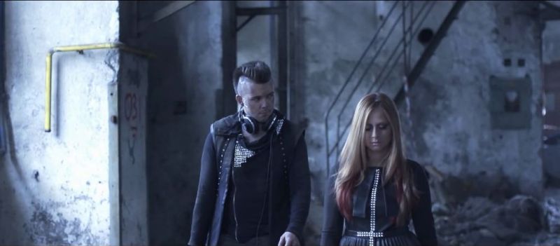 Video! Maraaya spot snemala v zaprašenem okolju