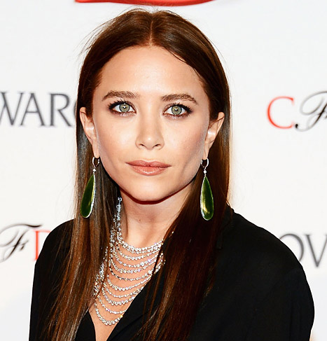Fantastična Mary Kate Olsen: Dvojčica je postala temnolaska