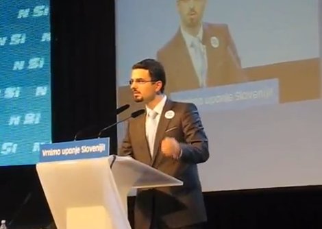 V zakonski jarem čez vikend vstopila kar dva poslanca