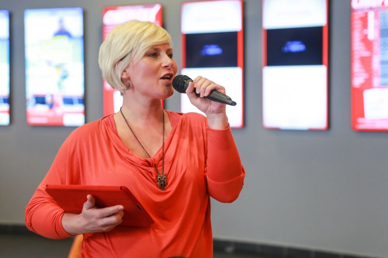 Ana iz Bepop pokazala trebušček, Simon pa družinico