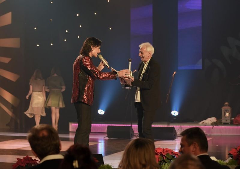 Jasmin Stavros je zdaj med legendami hrvaške glasbe