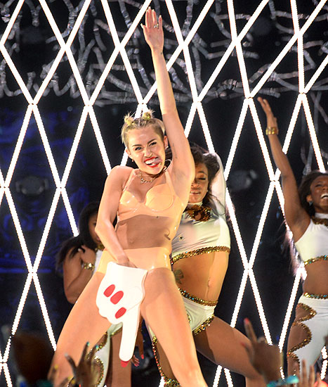 Miley Cyrus: Naredila sem zgodovino!