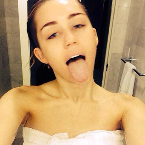 Foto! Miley Cyrus brez ličil!