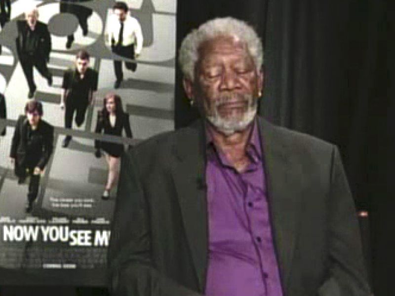 Ojoj! Morgan Freeman med intervjujem zaspal!