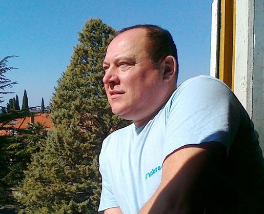 OJOJ! Za pevca Naceta Junkarja je lahko petje usodno!