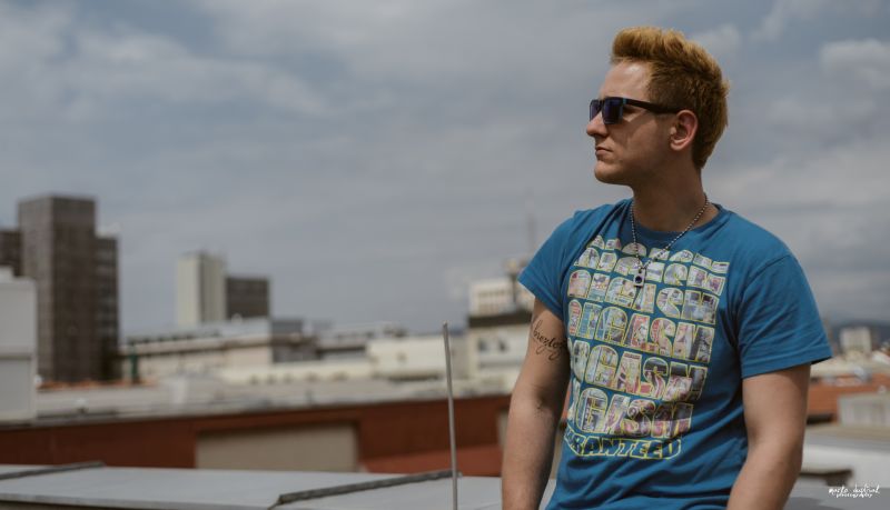 Finalist Slovenija ima talent predstavlja svojo avtorsko