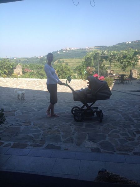 FOTO! Jure Štekar: Njegova Nina s sinčkom že zunaj