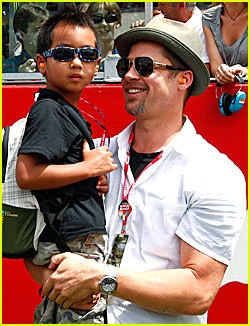 Brad Pitt in Maddox med motociklističnimi zvezdniki