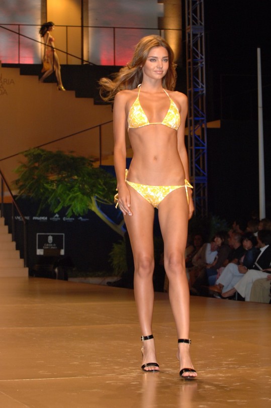 Bikini! Miranda Kerr