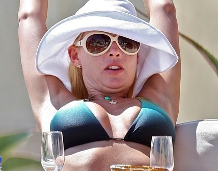 Bikini! Katherine Heigl