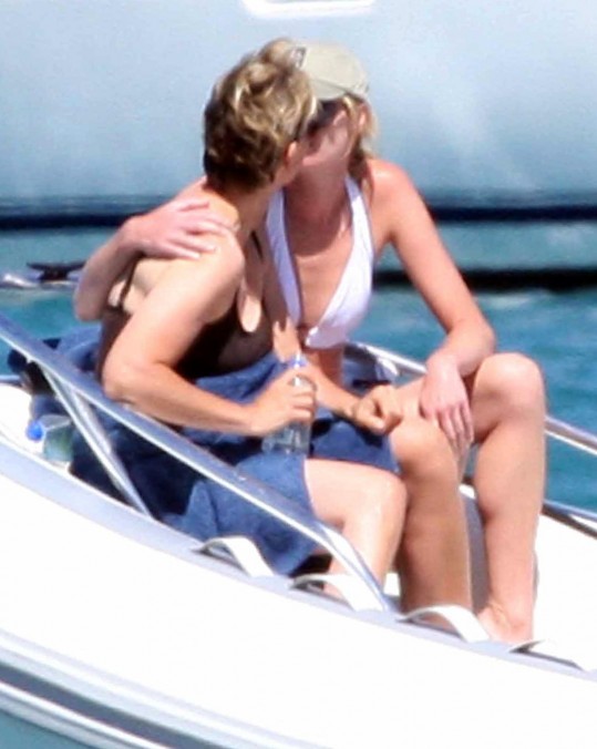 Oops! Portia De Rossi