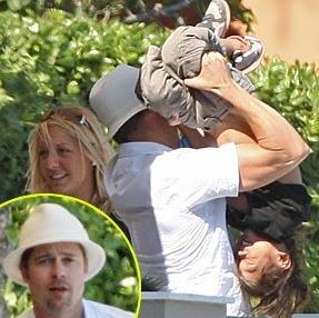 Brad Pitt na obisku pri Bonu