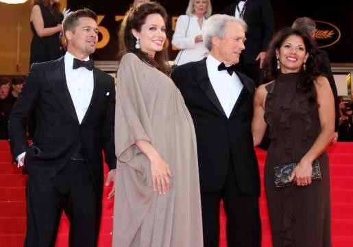 VROČE: Angelina rodila!