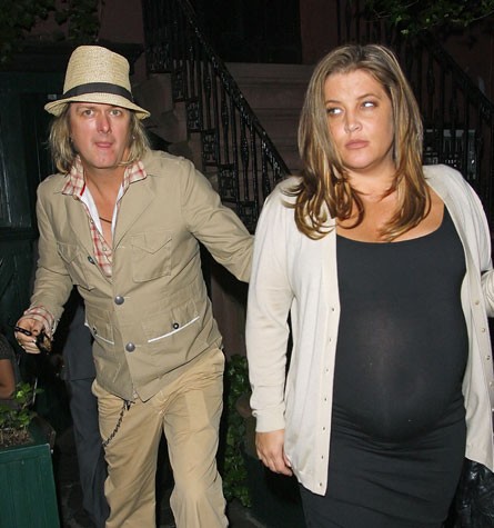 Lisa Marie Presley pričakuje dvojčka!