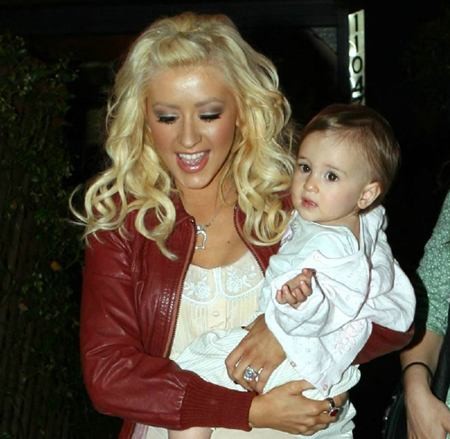Christina Aguilera sprejela povabilo Donalda Trumpa