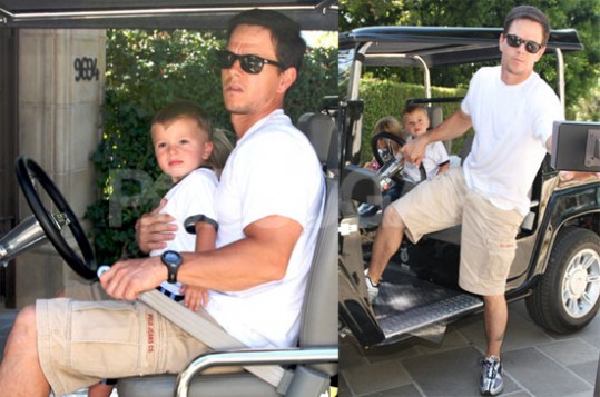 Mark Wahlberg v spremstvu svojih igrivih otrok