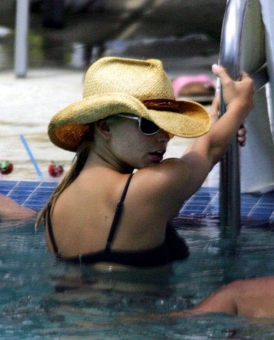 Bikini! Jessica Simpson