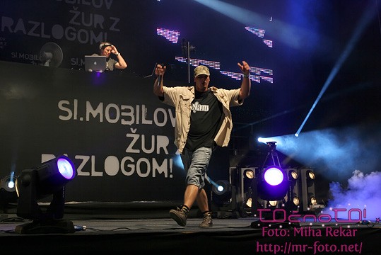 Si.mobilov žur z razlogom