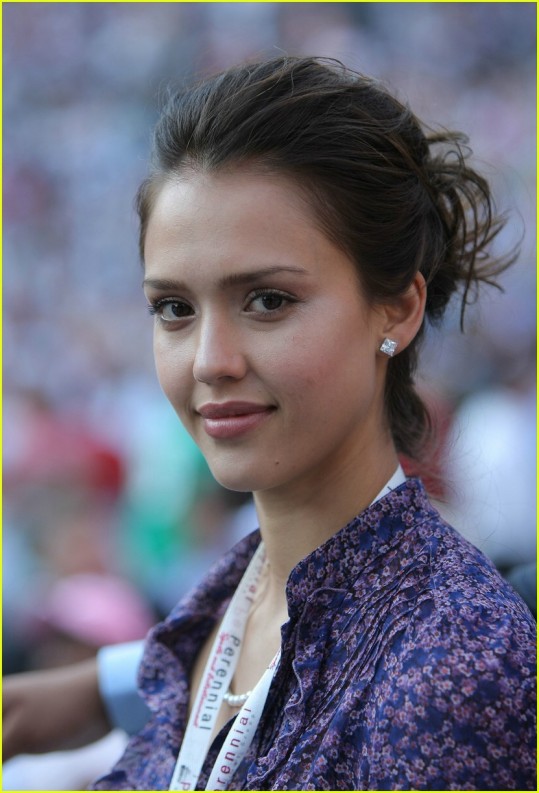 Jessica Alba ganjena nad predsedniškim govorom