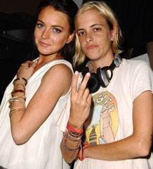 Lindsay Lohan želi posvojiti otroka