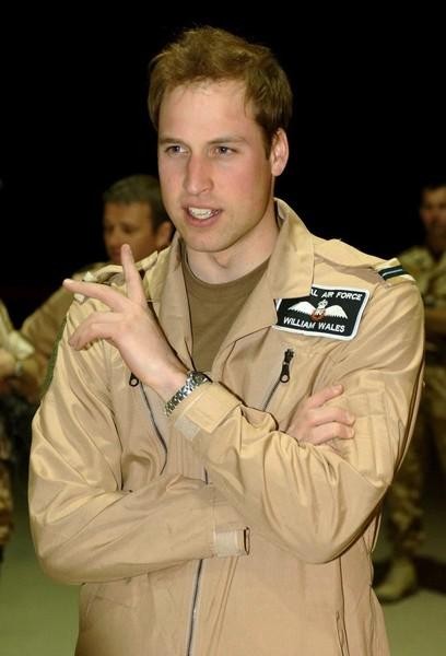 Princ William bo pilot
