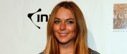 Lindsay Lohan in Paris Hilton v vojni
