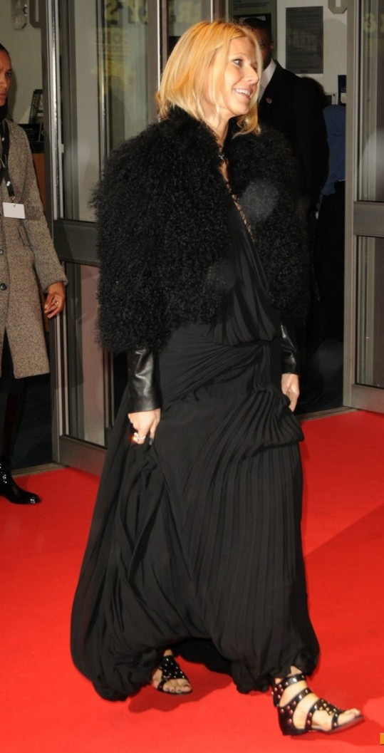 Gwyneth Paltrow na premieri v Londonu