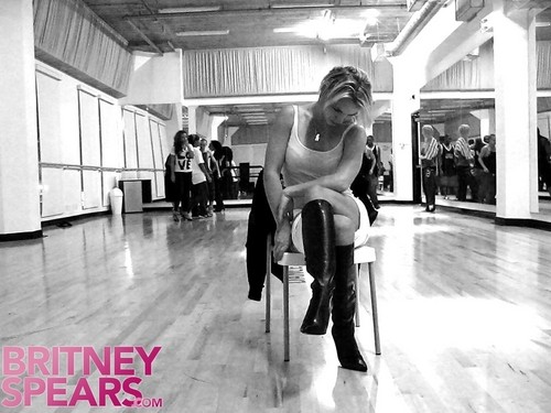 Britney Spears ves čas telovadi