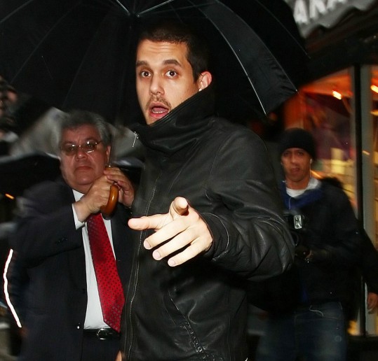 John Mayer ustvarjalen v snubitvi