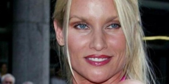 Nicollette Sheridan v objemu Davida Spadea
