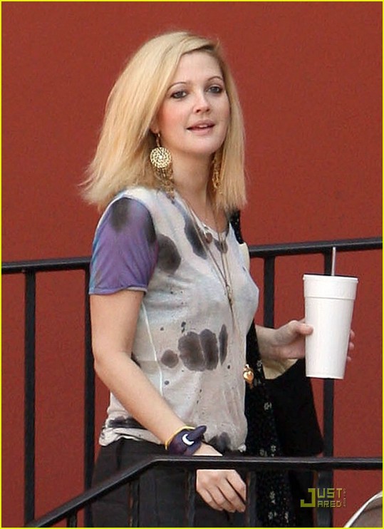 Novopečena blondinka Drew Barrymore