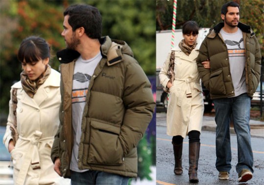 Jessica Alba kupuje božično drevesce