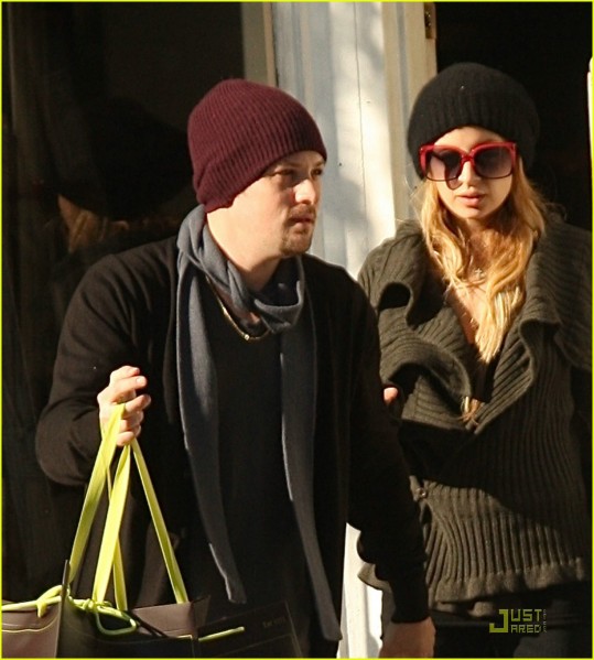 Veseli december za Nicole Richie