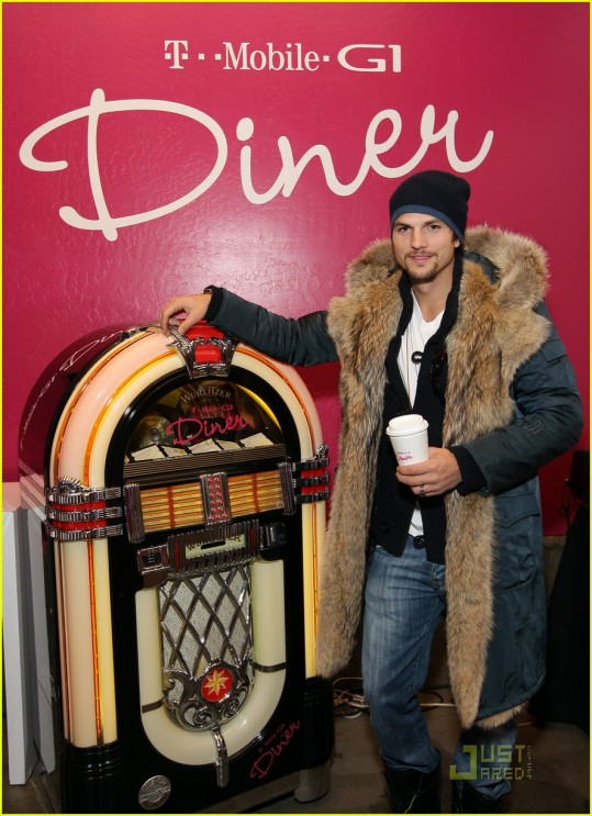 Ashton Kutcher se potepa