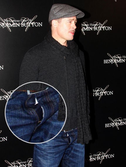 Brad Pitt z odpeto zadrgo