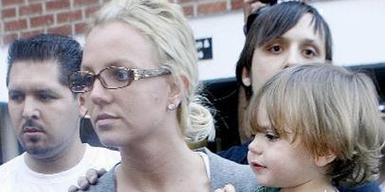 Kevin Federline na pikniku pri Britney