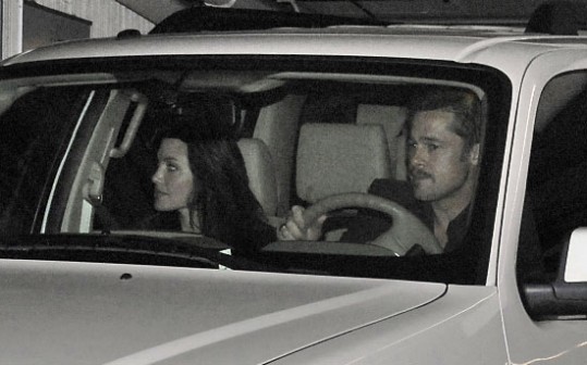Brangelina na romantični večerji