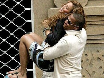 V postelji Beyonce in Jay-Z-ja škripa