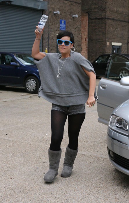 Lily Allen v pretepu s paparacem