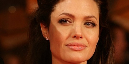 Ljubosumna Angelina Jolie