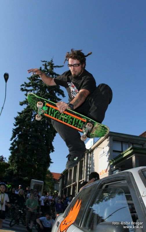 Prvi slovenski filmski stand up šov