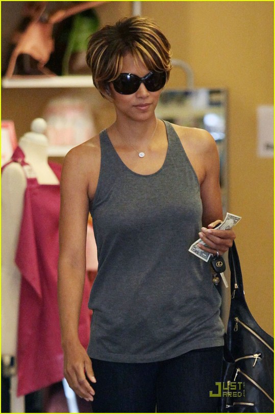 Halle Berry razvaja hčerko