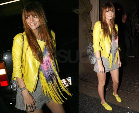 Mischa Barton izstopala v rumenem