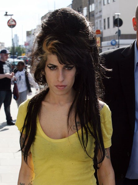 Amy Winehouse kupuje posest na Karibih