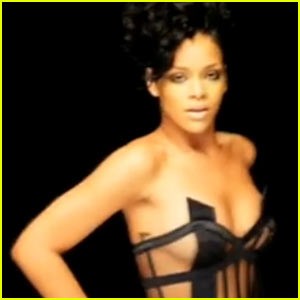 VROČE: Rihanna v Kanyejevem videu